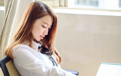 校園美女制服寫真高清壁紙(五) - 免費下載